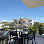 Apartamento Xhonis