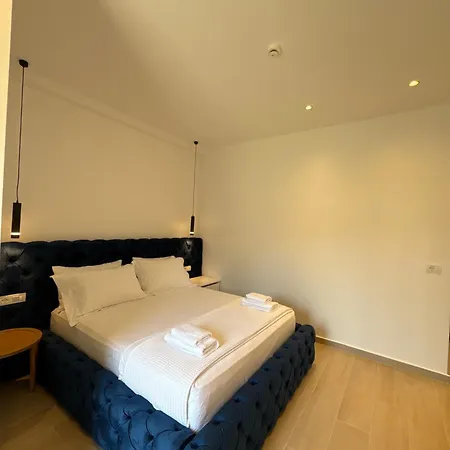 Xhonis Apartmán *