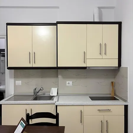 Apartmán Xhonis