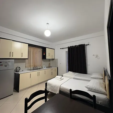 Apartamento Xhonis *
