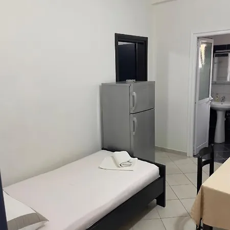 Apartment Xhonis *