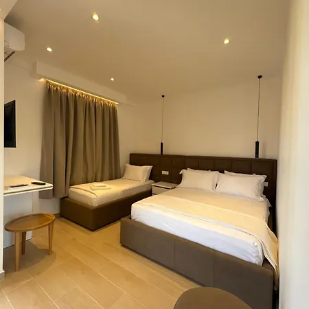Xhonis Apartment *