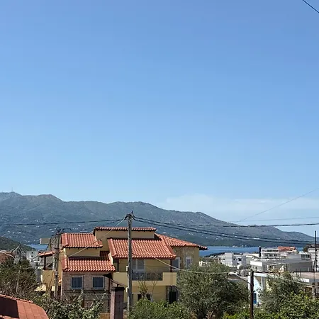 Xhonis Apartment